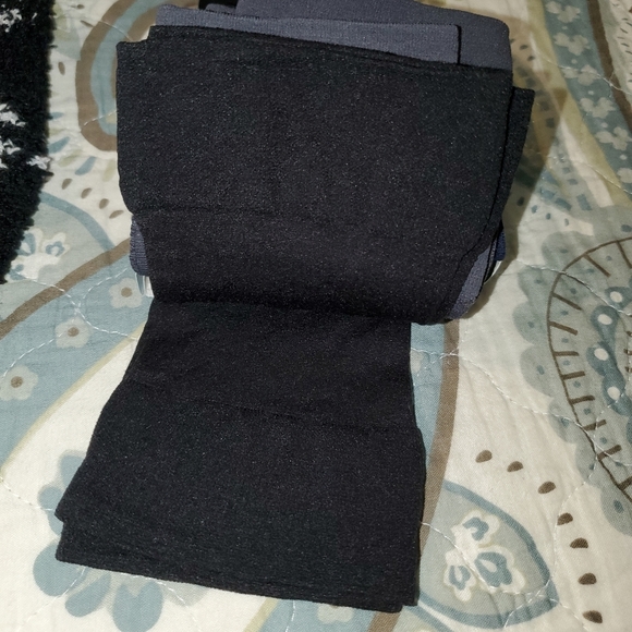 TOESOX and SOCKS 9 Pair - Picture 13 of 16